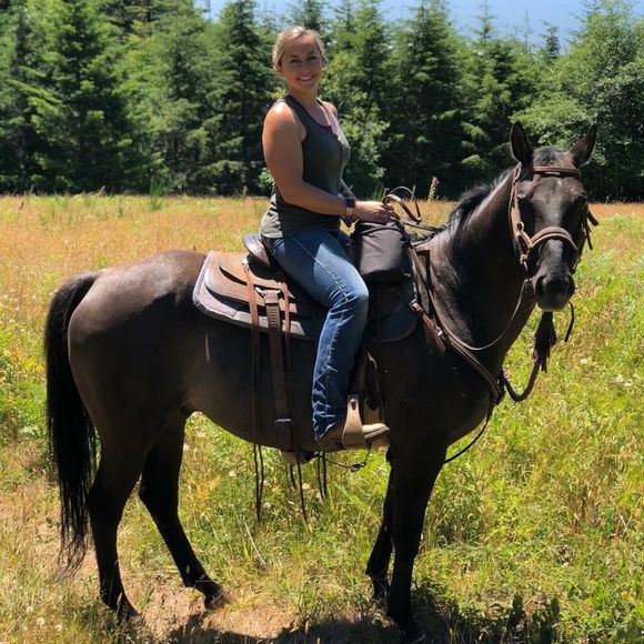 Meet your Posher, Josie - Picture 1 of 1